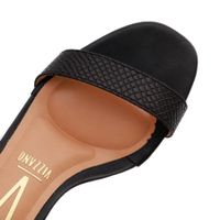 Vizzano қара тобықта түймелігі бар туфлилері 6428.104.28194-15745