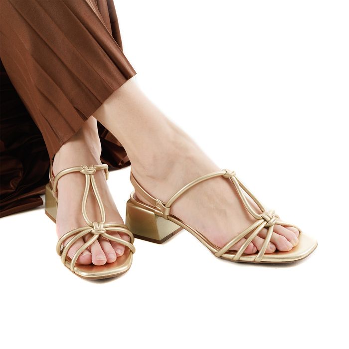 Beira Rio алтын түсті босоножкалары 8423.330.14710-66