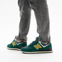 Зеленые кроссовки New Balance U574RBC