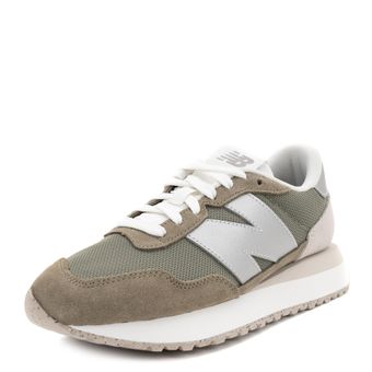New Balance жасыл кроссовкалары
