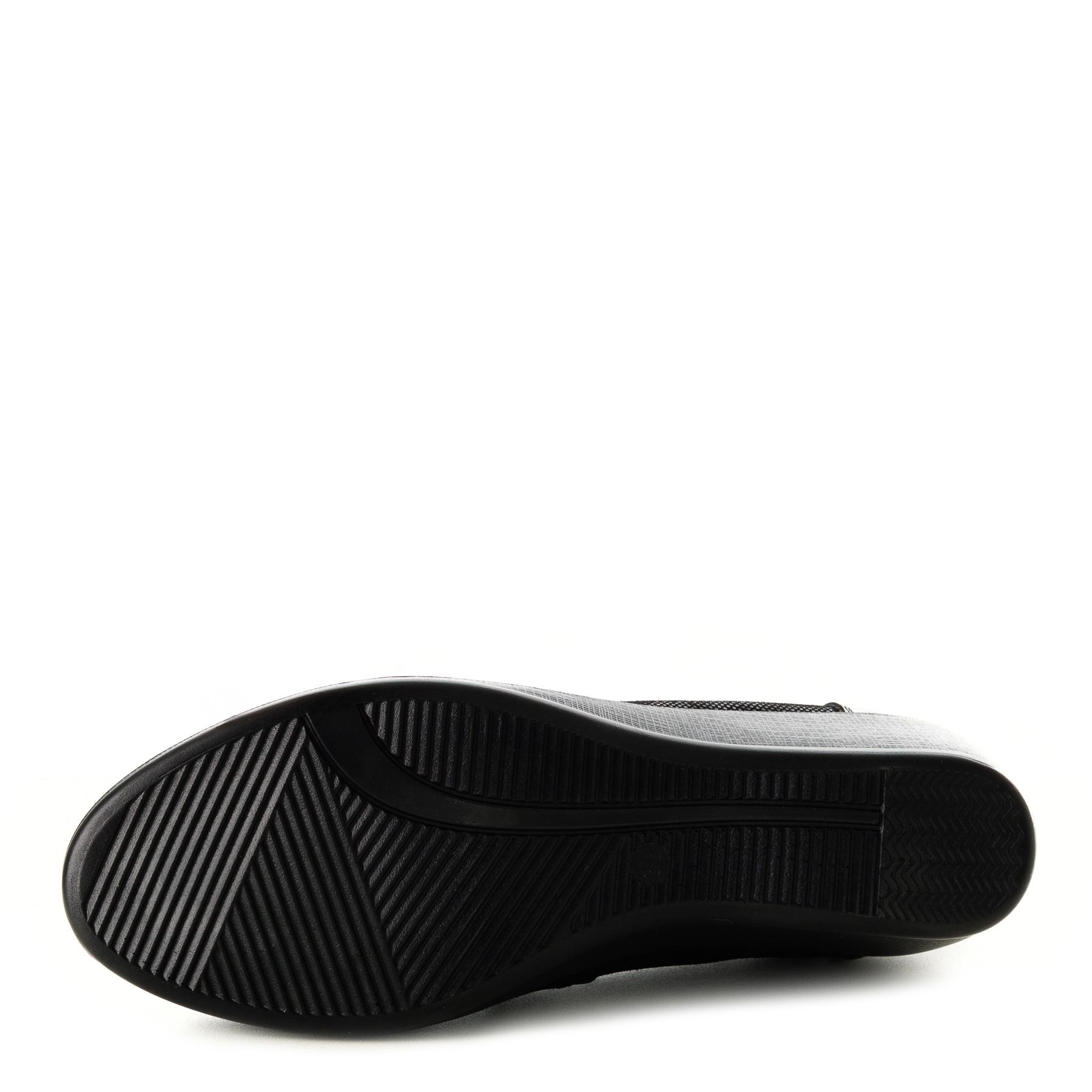 Чёрные туфли лодочки Audienz AC146-050