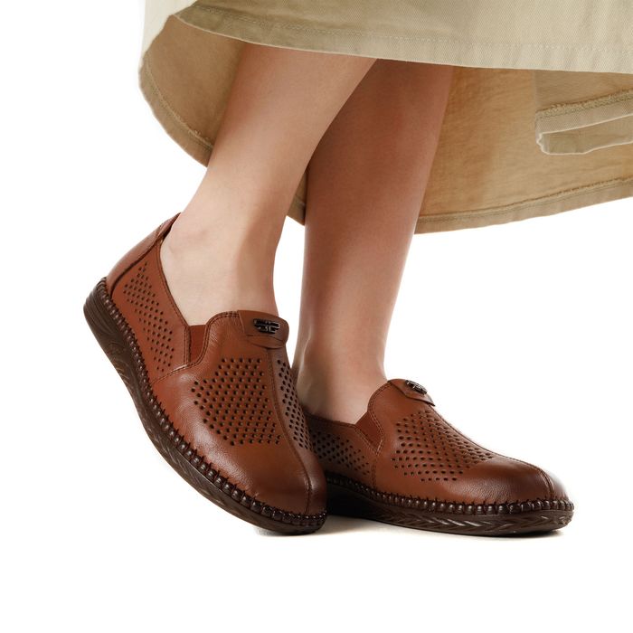 Audienz қоңыр жабық туфліері C1106-011