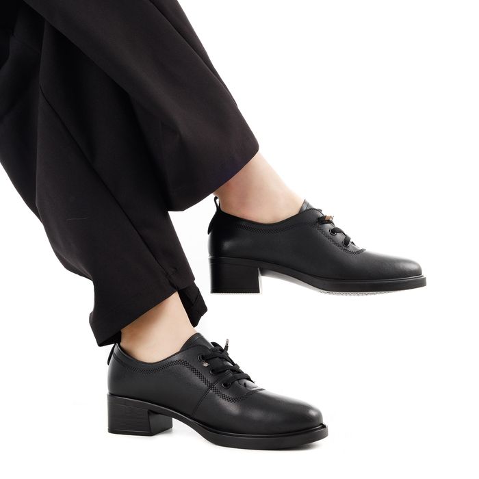 Чёрные туфли закрытые Audienz GC223-020