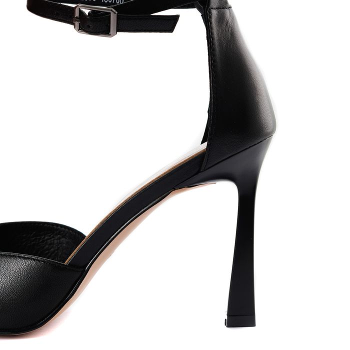 Respect қара босоножкалары IS56-186760