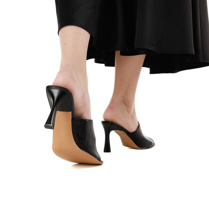 Respect қара шәркейлер тақасы IS56-186896