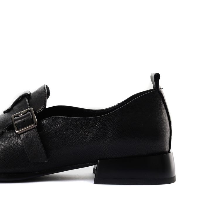 Чёрные туфли закрытые Audienz DE20812-WL