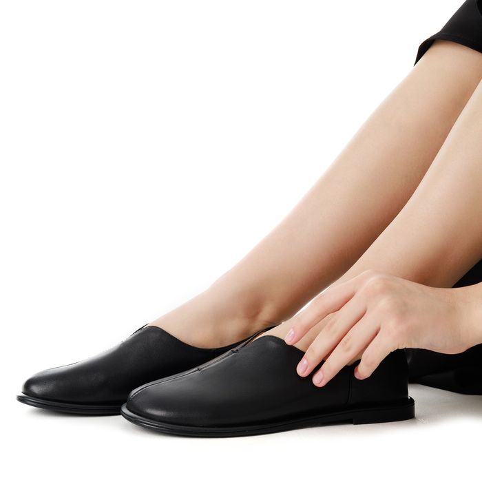 Audienz қара жабық туфліері DE20814-WL