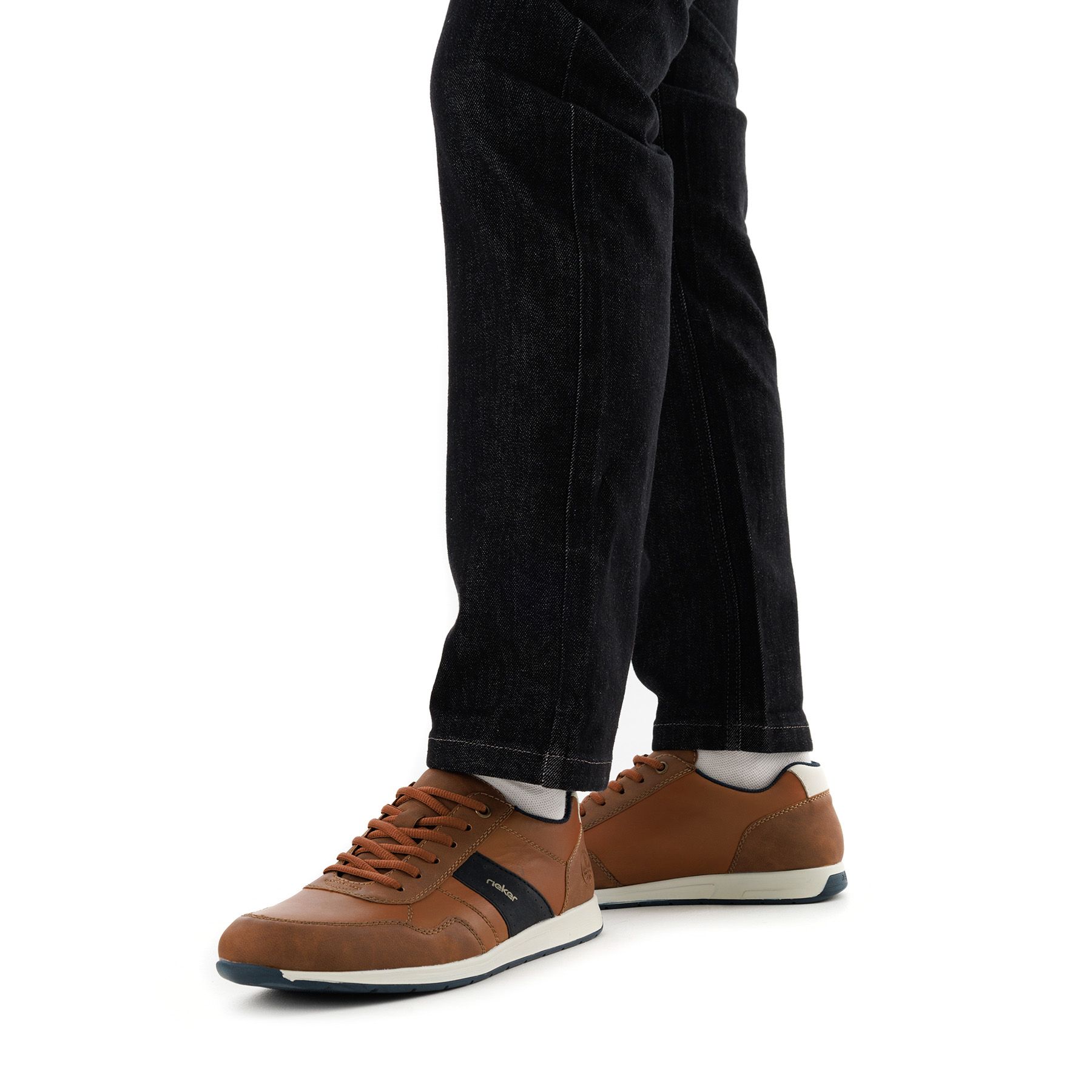 Rieker қоңыр кроссовкалары 11906-24