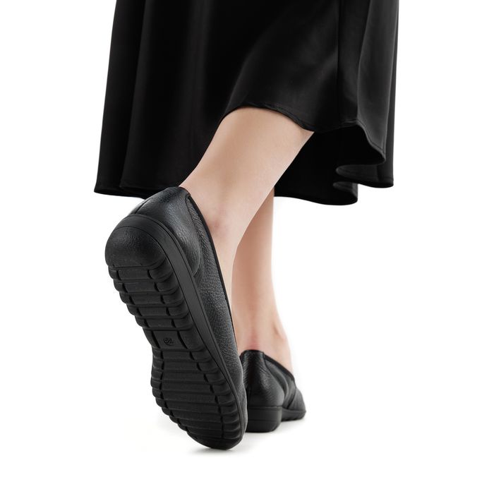 Чёрные балетки Caprice 9-22161-44-003/203