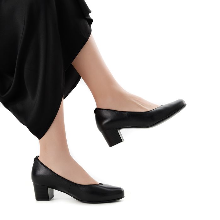 Чёрные туфли лодочки Caprice 9-22308-43-022/203