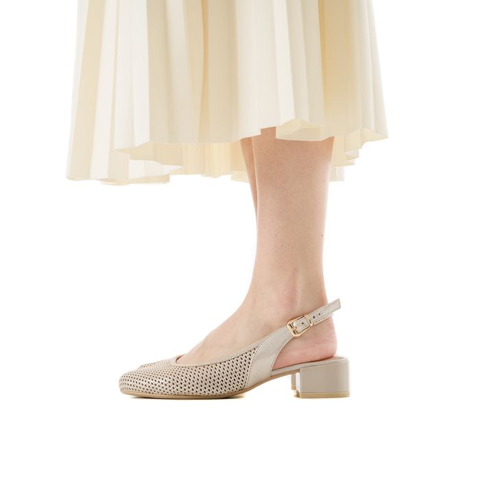 Серебристые туфли с открытой пяткой Caprice 9-29602-44-341/208