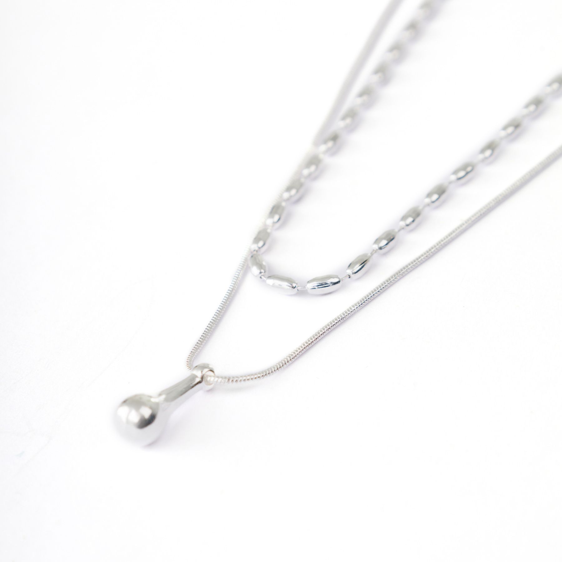 Серое колье Respect Accessories DW24111304