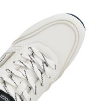 Белые кроссовки Marco Tozzi 2-13613-44-100/101