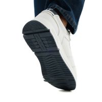 Белые кроссовки Marco Tozzi 2-13613-44-100/101