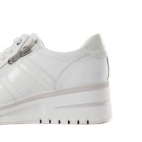 Белые кроссовки Marco Tozzi 2-23732-44-100/220