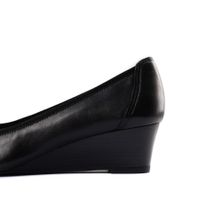 Чёрные туфли лодочки Tamaris 1-22320-42-003/202