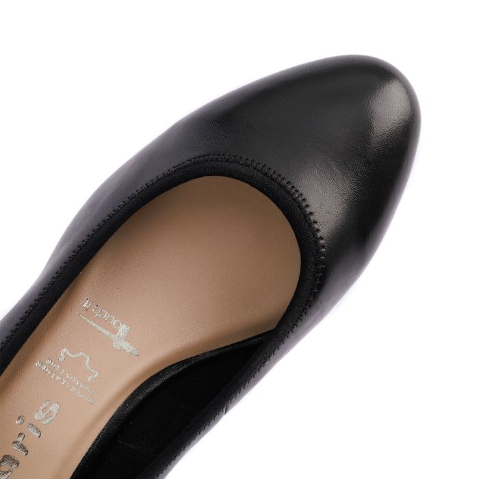 Чёрные туфли лодочки Tamaris 1-22320-42-003/202