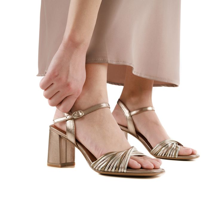 Tamaris сары босоножкалары 1-28324-42-988/202