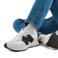 Белые кроссовки New Balance MS327CWB
