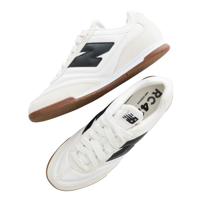 Белые кроссовки New Balance URC42LA