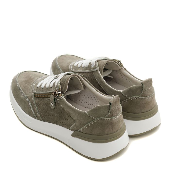 Зеленые кроссовки FN108-012