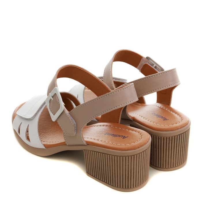 Бежевые босоножки HX056-140