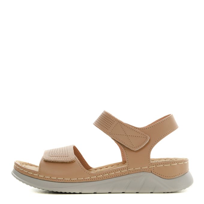 Бежевые сандалии Audienz