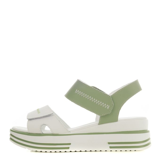 Белые сандалии Audienz