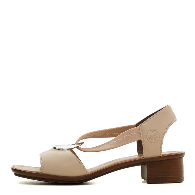 Бежевые босоножки