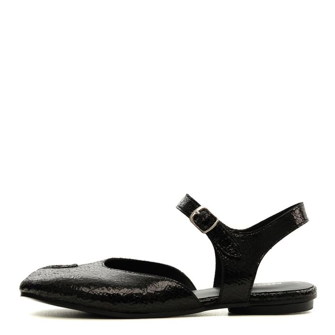 Туфли с открытой пяткой и стопой