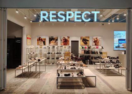 Магазин обуви и аксессуаров "Respect"
