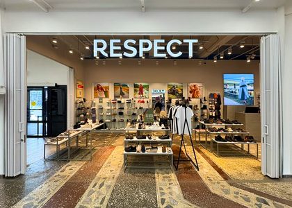 Магазин обуви и аксессуаров "Respect"