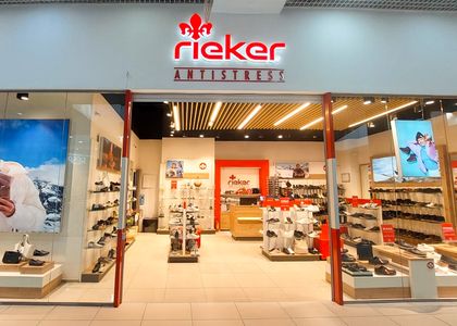 Магазин обуви и аксессуаров "Rieker"