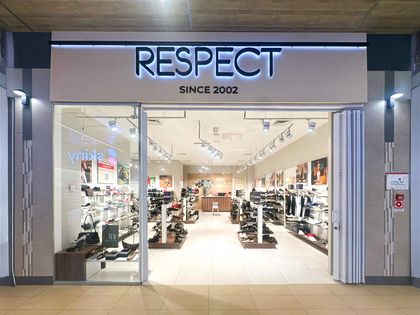 Магазин обуви и аксессуаров "Respect"